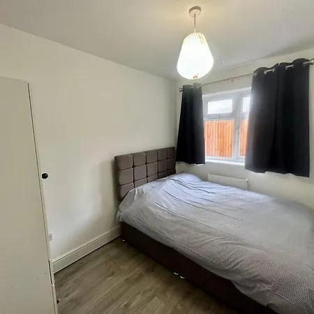 2 Bedroom House,Brownhillrd Se6 London Exterior photo
