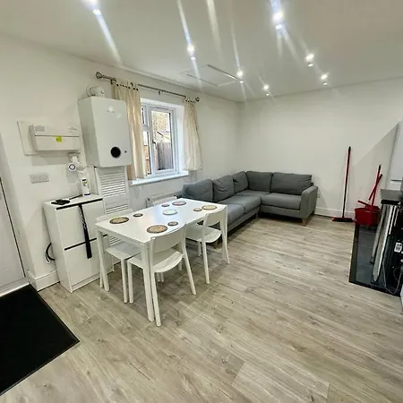 2 Bedroom House,Brownhillrd Se6 London Exterior photo